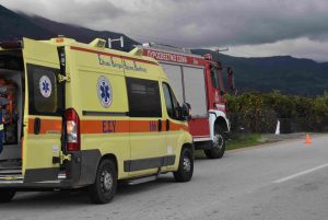 Απεγκλωβίστηκαν δύο οδηγοί σε τροχαία ατυχήματα στον Λοφίσκο και τη Σιθωνία