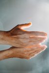 hands-5366493_1280