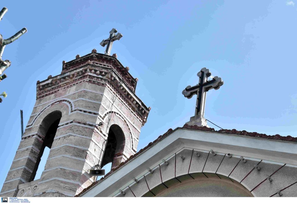 47χρονος έκλεψε παρεκκλήσι ιερού ναού – Αφαίρεσε θυμιατό, καντήλια ακόμη και το καπάκι του αντίδωρου