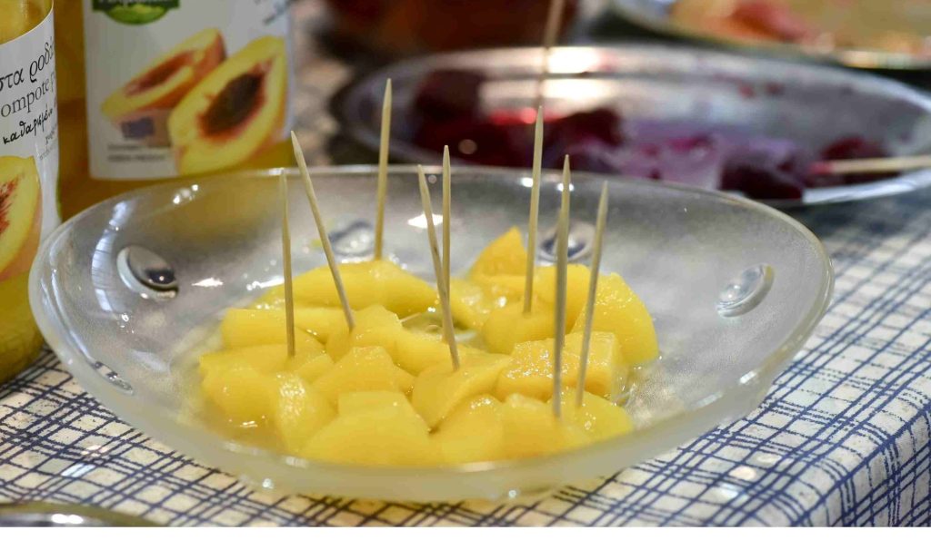 “Καμπανάκι” από την ΕΚΕ: Η “κατηφόρα” στις εξαγωγές κομπόστας συνεχίζεται – Η χειρότερη χρονιά της τετραετίας