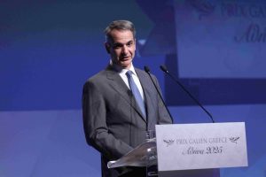 Η ανάρτηση Μητσοτάκη για τον νέο Πάπα – Αναφορά στον «διάλογο μεταξύ λαών και θρησκειών»
