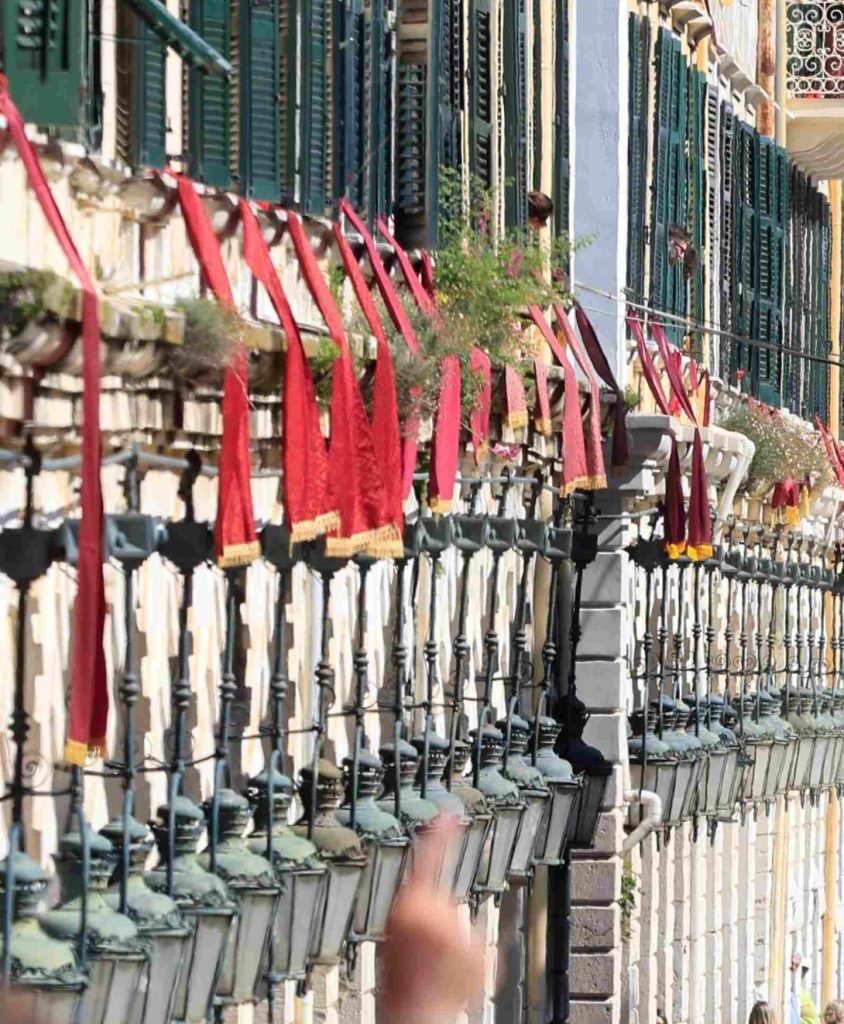 Η Μικρή Ανάσταση: Πρόωρες Λάμψεις Φωτός