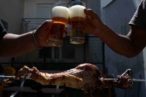 Τουρίστρια καταγράφει να μεταφέρουν τον οβελία με το μετρό και το βίντεο γίνεται viral