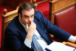 Πιερρακάκης προς ΠΑΣΟΚ: «Άμα θέλετε να κλείσετε τις τράπεζες, να πάτε στον ΣΥΡΙΖΑ που έχει και το know how»