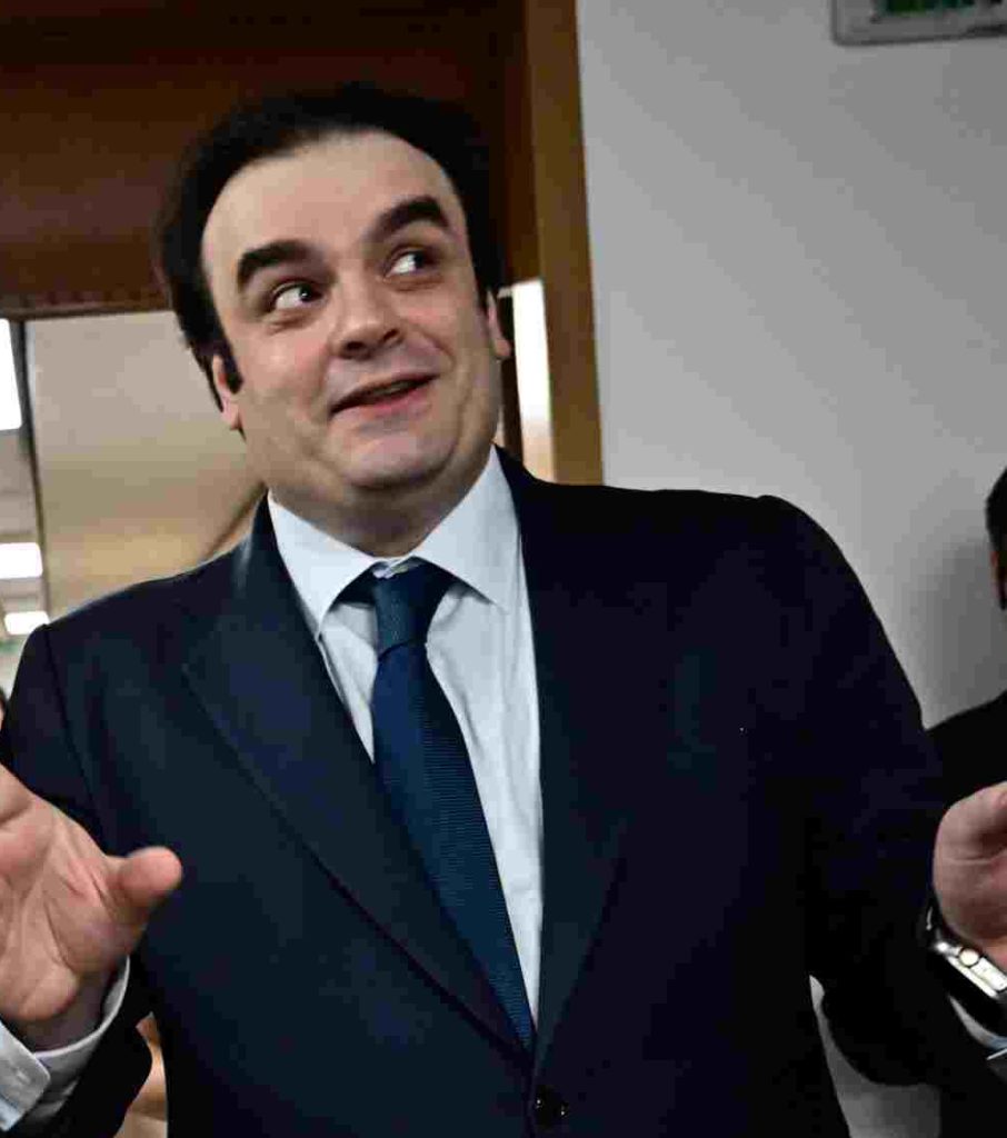 Πιερρακάκης: Πρώτο, πολύ σημαντικό βήμα η αφαίρεση βαρών από τις πλάτες των πολυτέκνων