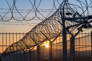 ΗΠΑ: Έντεκα δραπέτες από φυλακή της Νέας Ορλεάνης – Όλοι θεωρούνται οπλισμένοι και επικίνδυνοι