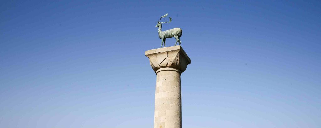 Ρόδος: Αυξάνεται σημαντικά η τουριστική κίνηση – 100 πτήσεις  θα φέρουν 20.000 τουρίστες το Σαββατοκύριακο