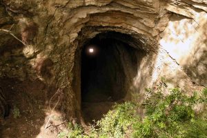 Τάφος 100.000 ετών στο Ισραήλ ρίχνει φως σε απόκρυφες τελετουργίες των πρώτων ανθρώπων