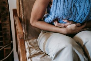 Συμβουλές για να ανακουφιστείτε αν υποφέρετε από γαστρίτιδα – Ποιες τροφές να προτιμήσετε