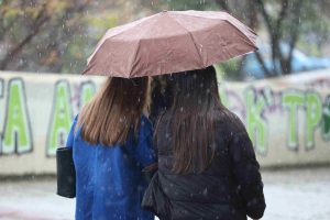 Μαρουσάκης: «Ακραία επικίνδυνος καιρός μπροστά μας» – Η πρόβλεψη για καταιγίδες διαρκείας