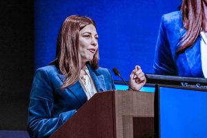 Ζαχαράκη: «Περισσότερες και καλύτερες επιλογές για τις οικογένειες που εμπιστεύονται το δημόσιο σχολείο»