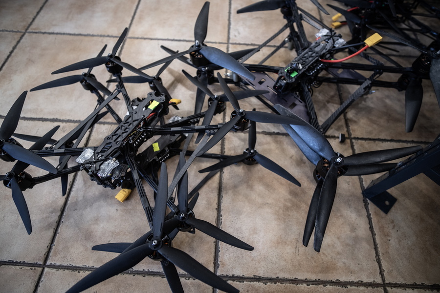 Πολωνία: Επτά drones, τμήματα ενός πυραύλου έχουν βρεθεί μέχρι στιγμής, σύμφωνα με το Υπ.  Εσωτερικών
