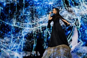 “Ποια ιδιοφυΐα κρύβεται από πίσω!” – “Τρέμει η Γη”- Εκστασιασμένοι Έλληνες και ξένοι youtubers!(vid)