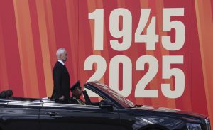 Βρετανός καλεί τον Τραμπ να μάθει ιστορία: «Αν δεν ήταν οι Ρώσοι, τώρα θα ήμασταν νεκροί», video