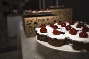 Ποιοι γιορτάζουν σήμερα Δευτέρα 17 Νοεμβρίου