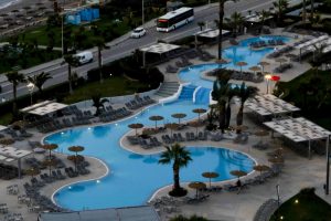 Κοινωνικός Τουρισμός 2025: Αναρτήθηκαν οι οριστικοί πίνακες – 300.000 vouchers για δωρεάν διακοπές