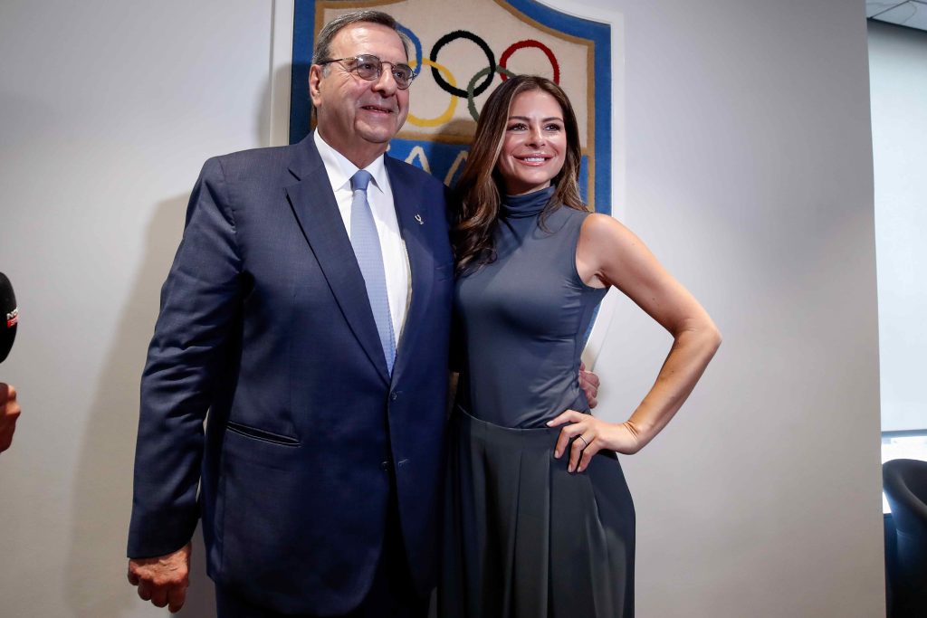 menounos