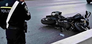 Ηράκλειο: Ανήλικος οδηγώντας επικίνδυνα τραυμάτισε και εγκατέλειψε 35χρονο δικυκλιστή