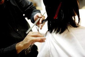 Το βίντεο με το…«χτένισμα ψαριού» της νύφης έχει 83 εκατομμύρια προβολές