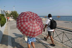 Καιρός σήμερα: Νέα άνοδος της θερμοκρασίας στους 37 βαθμούς – Κορυφώνεται το κύμα ζέστης αύριο