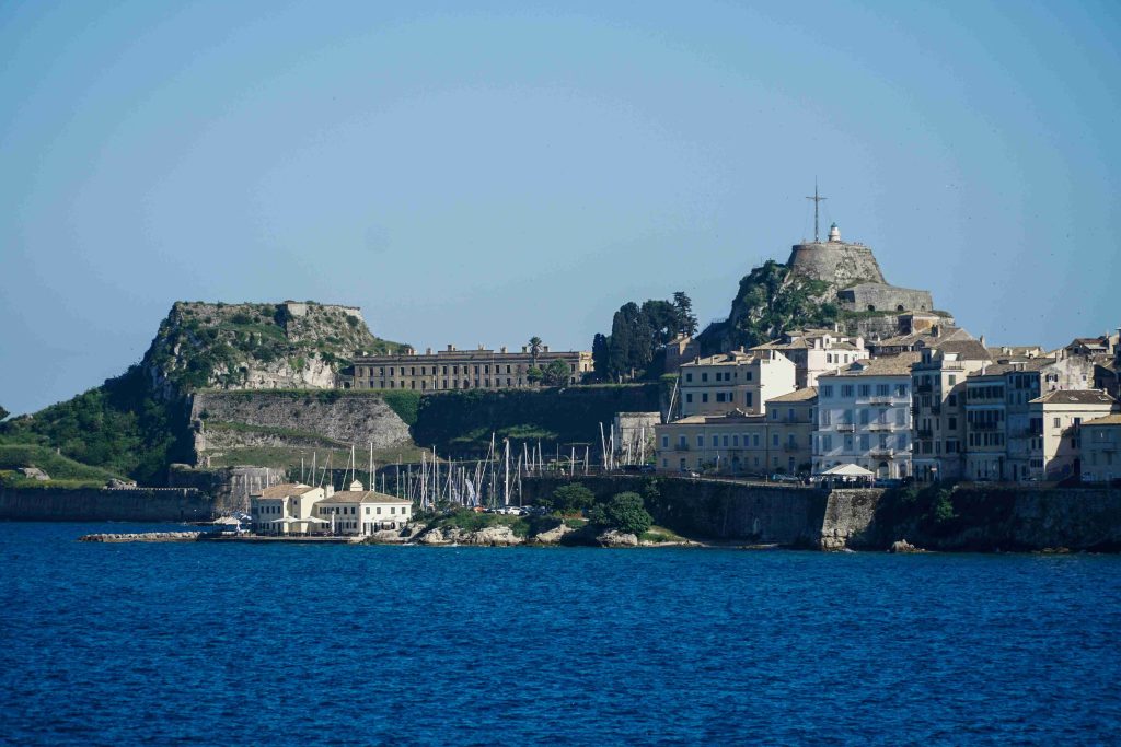 Σε εξέλιξη πυρκαγιά στο βόρειο τμήμα της Κέρκυρας