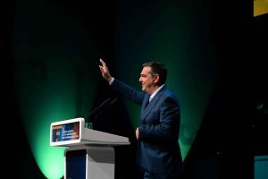 Αλέξης Τσίπρας: Χρειάζεται ένας νέος πατριωτισμός απέναντι στην ολιγαρχία και την κλεπτοκρατία