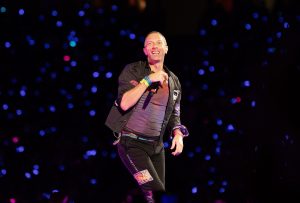 Οι Coldplay…αποκάλυψαν την απιστία CEO σε συναυλία! Το σχόλιο του Έλον Μασκ, vid