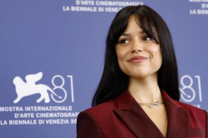 Παγκόσμια πρεμιέρα της δεύτερης σεζόν της σειράς «Wednesday» στο Λονδίνο, vid