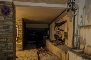 Θεσσαλονίκη: Με τρία κιλά εκρηκτική ύλη παγίδευσαν την πολυκατοικία όπου διαμένει ένστολος, video