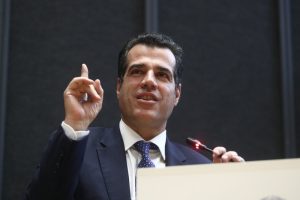 Σύσκεψη με τους διοικητές Υπηρεσιών Υποδοχής και Ταυτοποίησης είχε σήμερα ο Θ. Πλεύρης