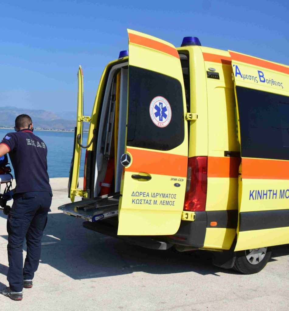 Χανιά: Χωρίς τις αισθήσεις του μεταφέρθηκε από τους διασώστες ο 70χρονος τουρίστας
