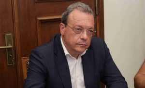 Συλλυπητήρια Σ. Φάμελλου για τον θάνατο της κόρης του Αντώνη Σαμαρά