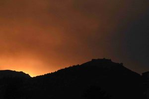 Αλεξανδρούπολη: Υπό έλεγχο η πυρκαγιά στο ρέμα Ειρήνης – Στο σημείο παραμένει η Πυροσβεστική