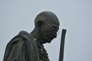 Σπάνιο πορτρέτο του Μαχάτμα Γκάντι πωλήθηκε σε δημοπρασία πάνω από 200.000 δολάρια