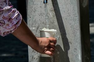Εκ νέου συστάσεις της Πολιτικής Προστασίας προς τους πολίτες για τον καύσωνα