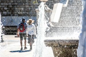 Σε κλοιό καύσωνα από σήμερα και για έξι ημέρες όλη η χώρα – Οι μέγιστες θερμοκρασίες ανά περιοχή