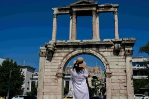 Δήμος Αθηναίων: Έκτακτα μέτρα προστασίας και αυξημένη ετοιμότητα όλων των υπηρεσιών λόγω καύσωνα