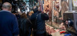 Θεσσαλονίκη: Σύσκεψη για την αναζωογόνηση της ιστορικής αγοράς Καπάνι στο δημαρχείο – Δηλώσεις Αγγελούδη