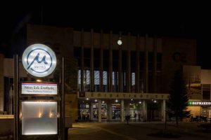 Θεσσαλονίκη: Στο αυτόφωρο 33χρονος που έσπασε υαλοπίνακα κιγκλιδωμάτων στο Νέο σιδηροδρομικό σταθμό