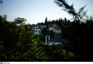 Ακίνητα: Το προφίλ του Έλληνα αγοραστή αλλάζει – Από το εξοχικό έμφαση στην επενδυτική προοπτική
