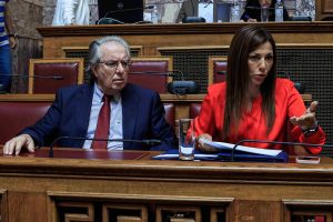 Ζαχαράκη: Δεν θα αιφνιδιάσουμε, δεν θα αλλάξουμε εν κινήσει το σύστημα των πανελλαδικών