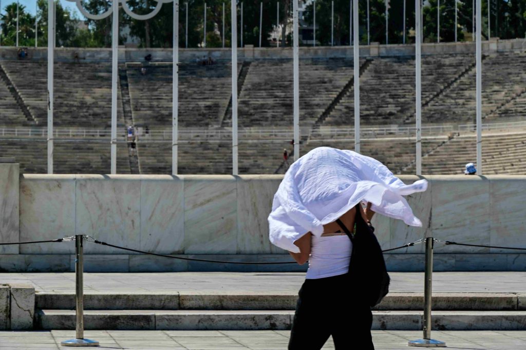 Καιρός: Θερμός αναμένεται ο Οκτώβριος στην Ελλάδα, σύμφωνα με το Meteo – Δείτε τους Χάρτες