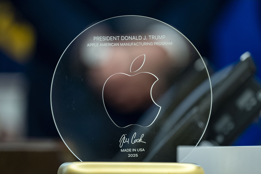A plaque commemorating President Donald Trump’s and Apple CEO Tim Cook's announcement