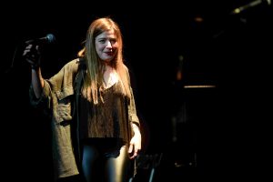 Η Ιουλία Καραπατάκη εντυπωσιάζει κάνοντας zipline πάνω από τον Αχέροντα! vid