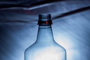 Ρώσοι δημοσιογράφοι έδωσαν… ρωσική βότκα σε Αμερικανούς συναδέλφους τους, vid