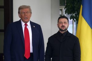 Τραμπ και Ζελένσκι μίλησαν στις κάμερες! Γιατί ακούστηκαν γέλια, vid