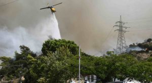 Πυρκαγιά στην Αργολίδα – Επιχειρούν 60 πυροσβέστες και εναέρια μέσα