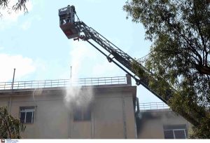 Έσβησε η πυρκαγιά σε χώρο του νοσοκομείου «Σωτηρία»