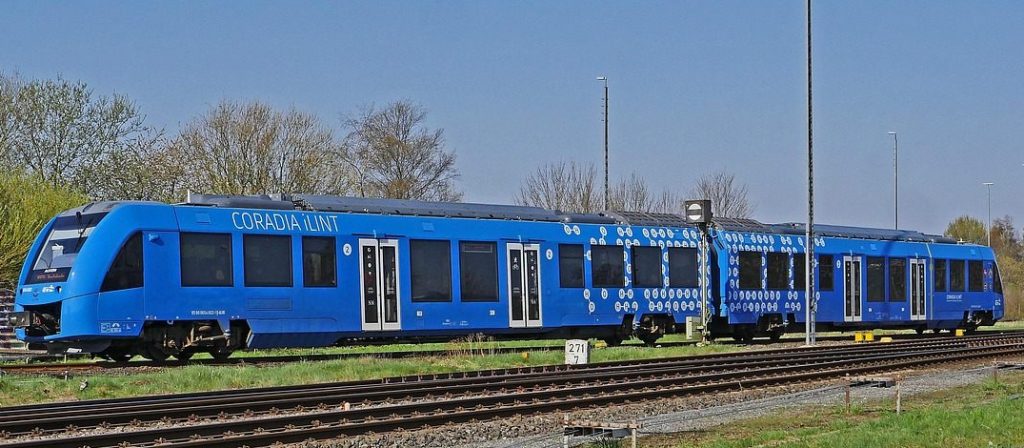 Συγκλονιστικό βίντεο δείχνει τρένο να συγκρούεται με φορτηγό σε διάβαση στην Ολλανδία!