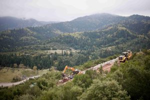 Μπράλος – Άμφισσα: Παίρνει μορφή ο «κρυμμένος» νέος δρόμος των δύο σηράγγων και των έξι γεφυρών